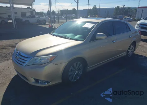 2011 Toyota Avalon Limited z USA, uszkodzony, nr VIN 4T1BK3DB7BU418241